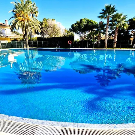 Apartment Spacious In San Roque Golf Club