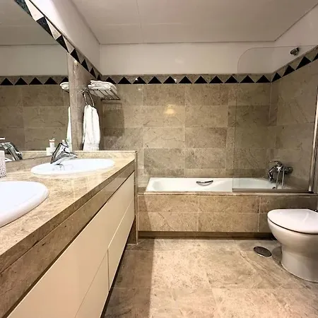 Apartment Spacious In San Roque Golf Club *