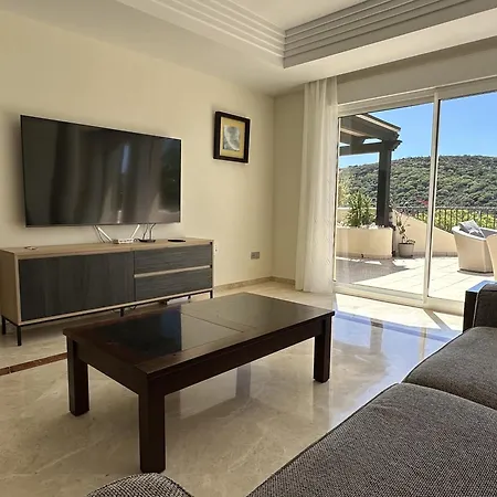 Apartment Spacious In San Roque Golf Club *