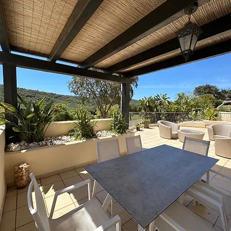 Spacious In San Roque Golf Club Apartment *